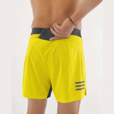 Pantalón Corto Técnico Pimiento Negro - Color Amarillo
